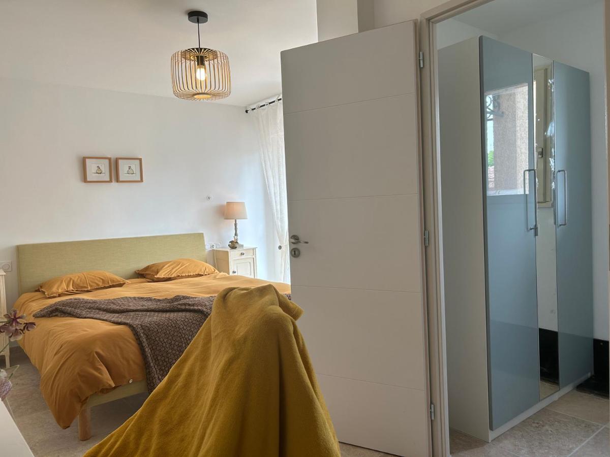 Bed and Breakfast Au Ciel Etoile Castillon-du-Gard Exterior foto